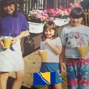 Meet your Posher, Razija